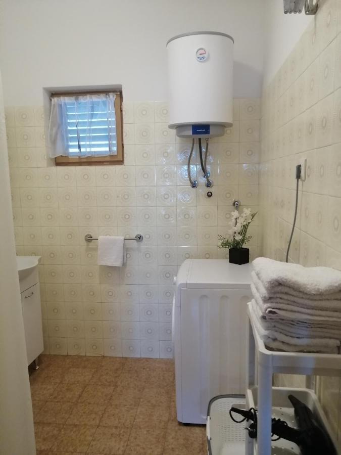 House B - With Spacious Terrace And Beautiful View * Omiš